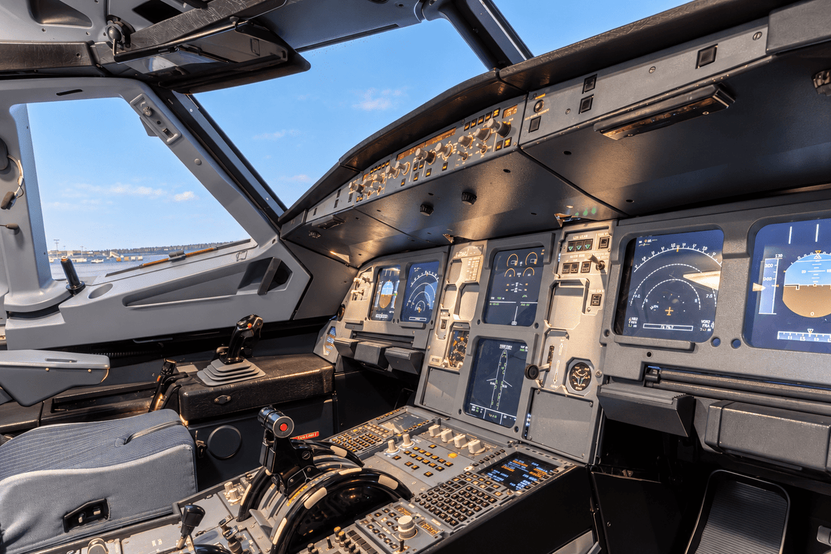 Airbus A320 Cockpit