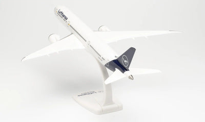 B787 Lufthansa Modell von hinten 