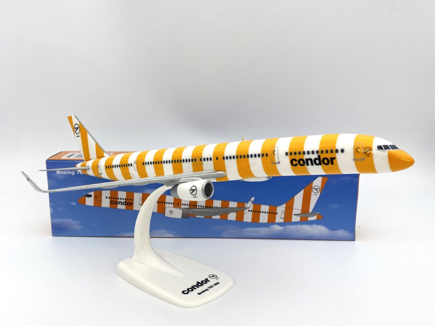 Condor 757-300 Flugzeugmodell mit gelben Streifen